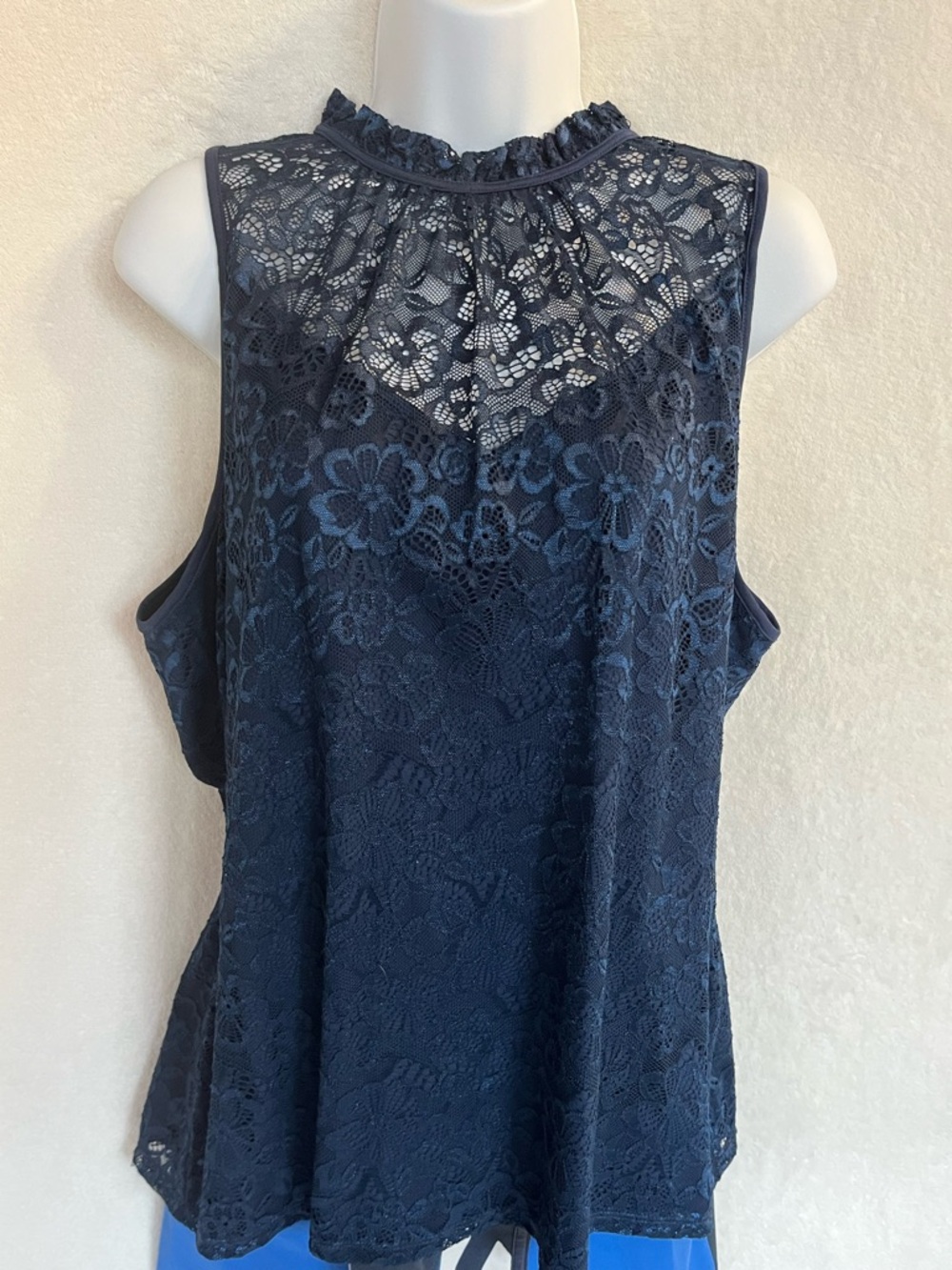 White House Black Market Navy Lace Sleeveless Ruffle Neck Camisole